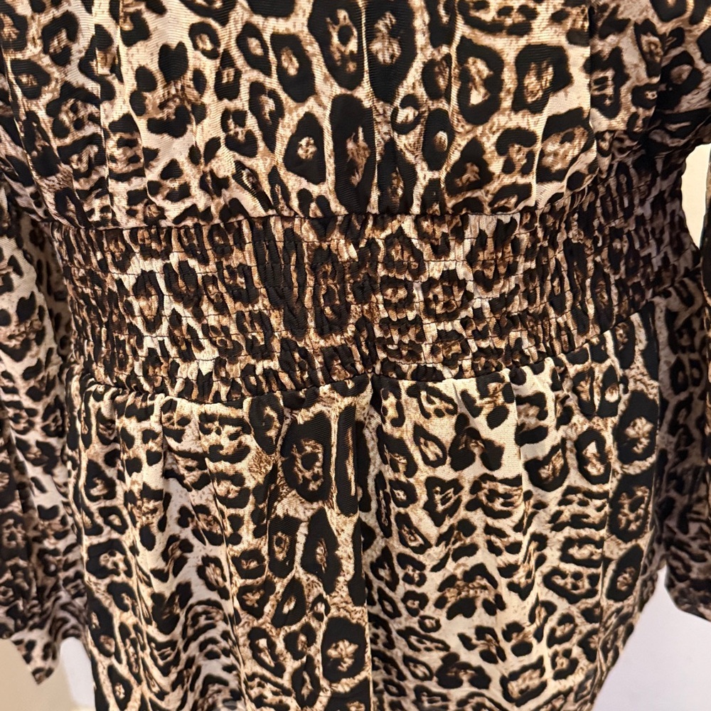 Leopard Print Zip-Up Blouse NEW - Picture 6 of 6